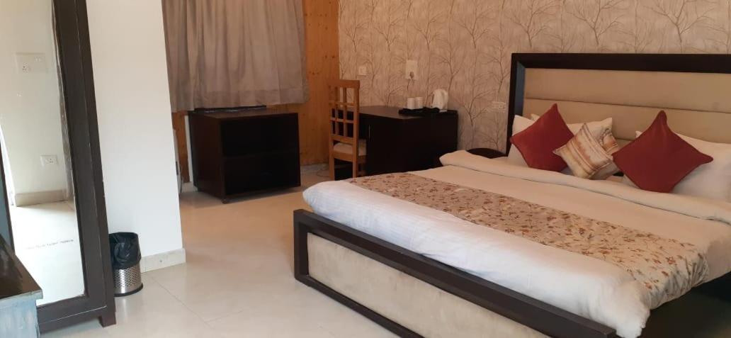 Four Banyans Spirit & Nature Resort Rāipur المظهر الخارجي الصورة