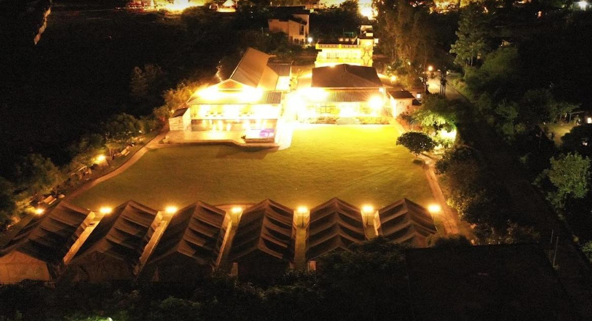 Four Banyans Spirit & Nature Resort Rāipur المظهر الخارجي الصورة